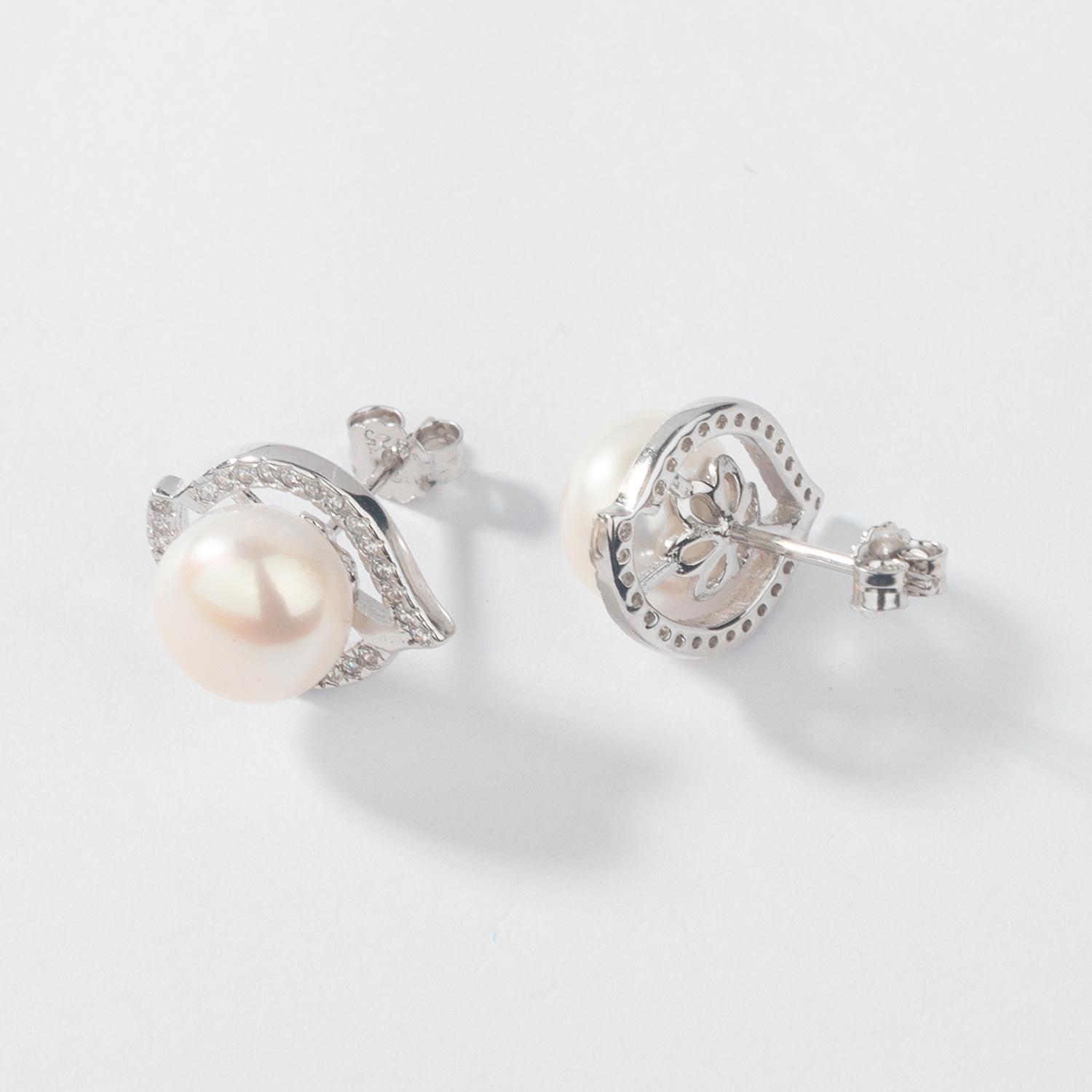 

Элегантные серьги-пусеты из пресноводного жемчуга и циркония из стерлингового серебра 925 пробы белый