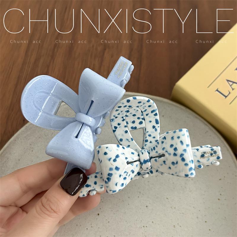 Elegante kleine Haarklammer mit Schleife im französischen Stil aus Acetat