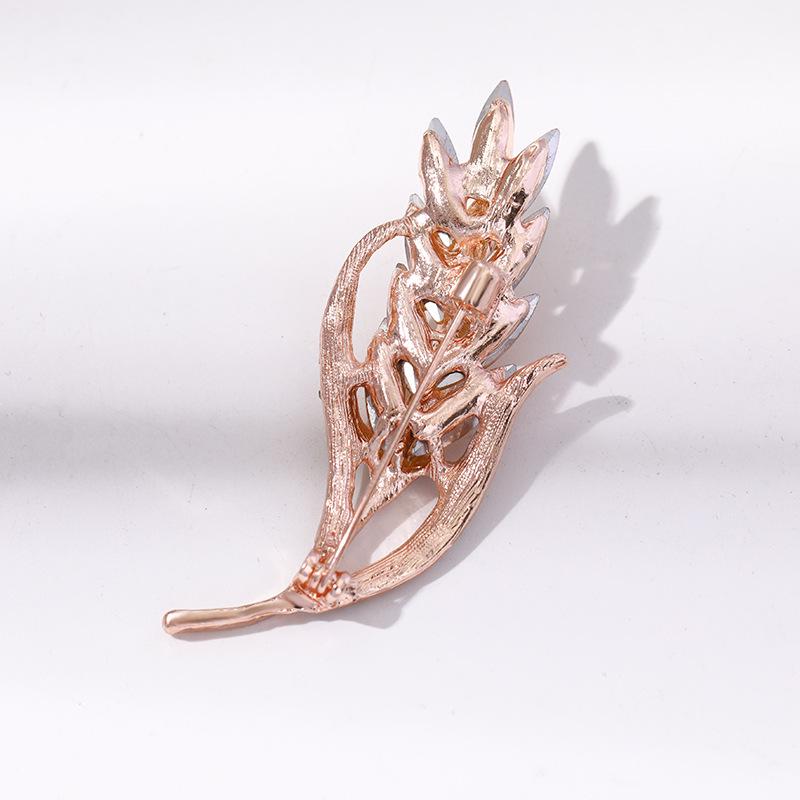 Sophisticated Wheat Ear Brooch for Women – Elegant Large Pin Accessory