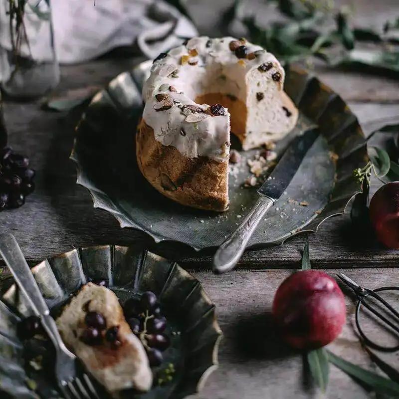 Unique Floral Rim Handcrafted Vintage Antique Metal Tray Ribboned Round Iron Tray Rustic Retro Tray for Home Church Wedding