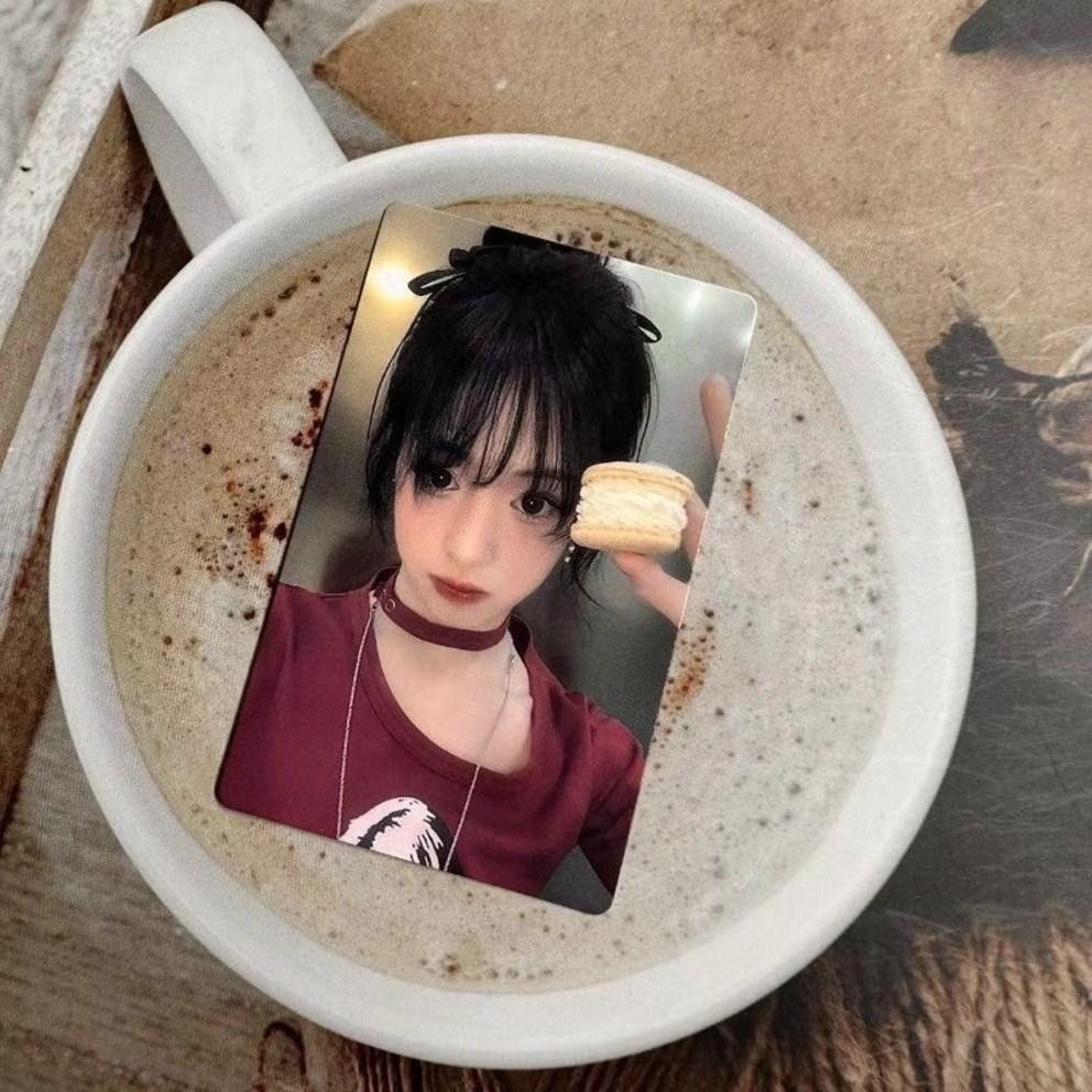 Ahyeon AHYEON Jeong Ah-hyun Macaron Fotokarte Vierblättriges Kleeblatt Hyun Weverse Glücksloskarte Baby Monster