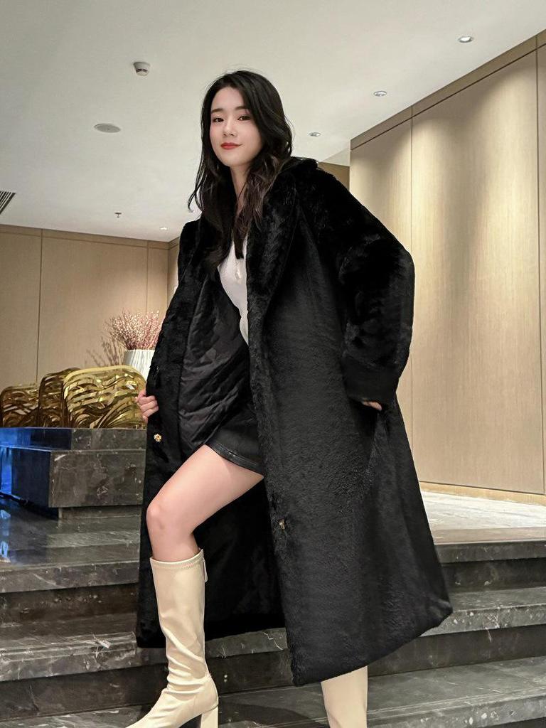 Damen Mantel in mittlerer Länge mit Gürtel aus Nerzsamt-Imitatpelz - Übergröße, dick, wattiert, Herbst/Winter.