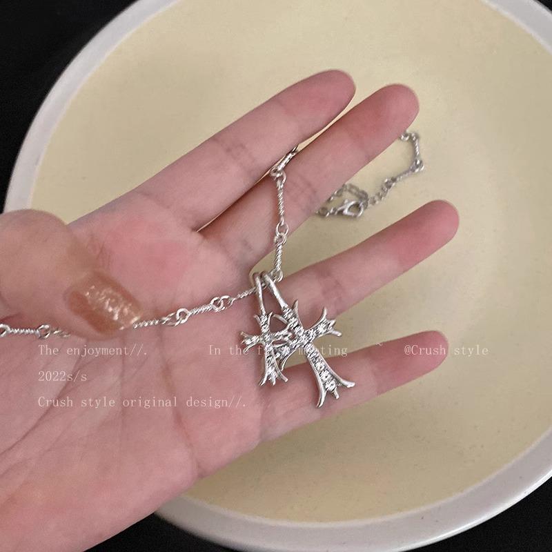Cross Long Necklace Girls' Light Luxury Niche Design Sweet Cool Collarbone Chain Silver European and American Necklace Accessories Summer