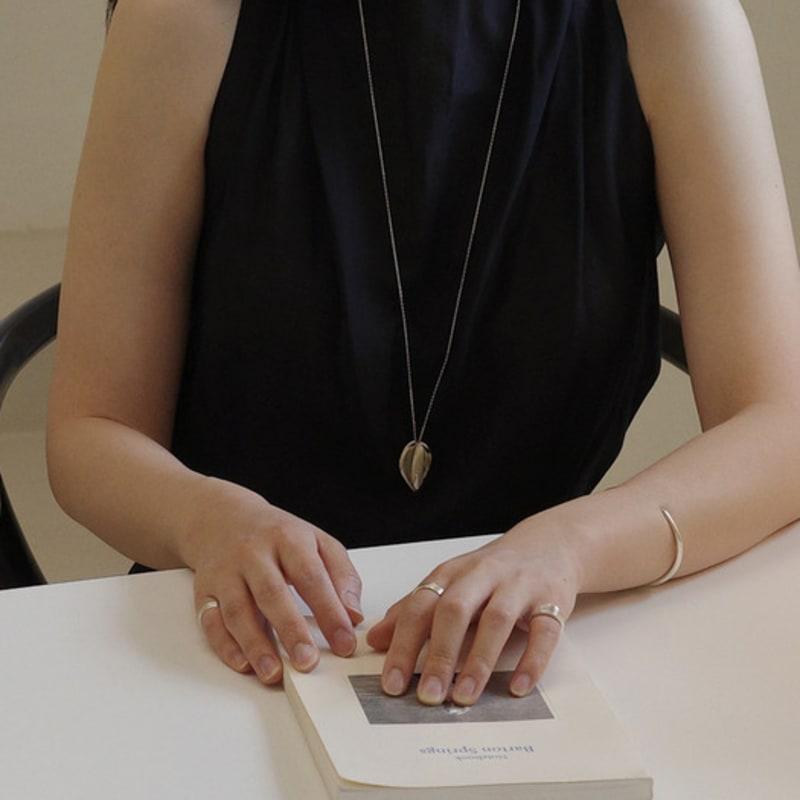 Naszyjnik z dużym liściem Swim in the Soop