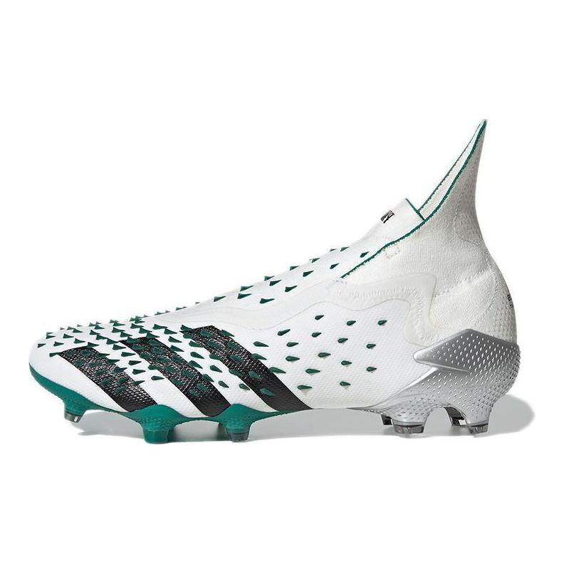 19898 fiyatlarından başlayan adidas Predator Freak+ EQT FG