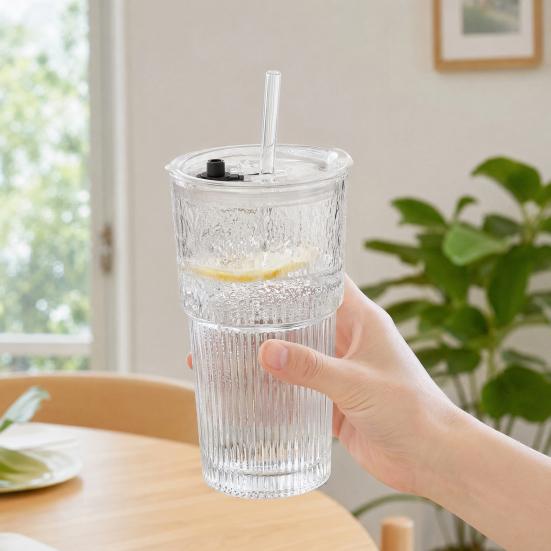 Ribbed Glass Cup with Lid And Straw, 600ml Large Capacity Iced Coffee Tumbler, Reusable Cold Drink Cup for Home Office Travel Use