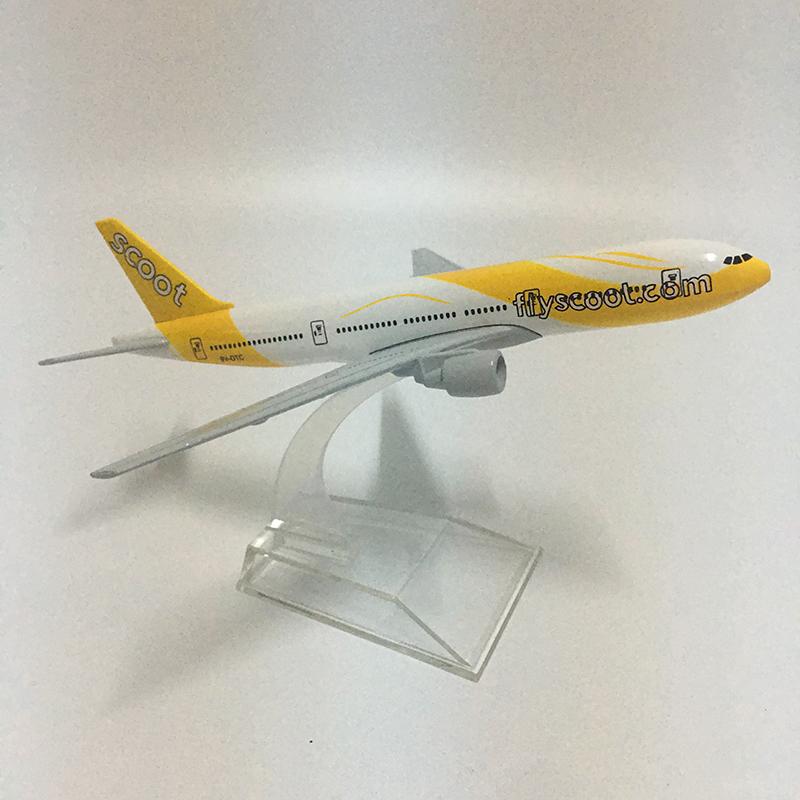 16cm Diecast Metal Singapore Scoot Flyscoot B777 Plane Airplane Aircraft Model Toy for Gift Display Collection