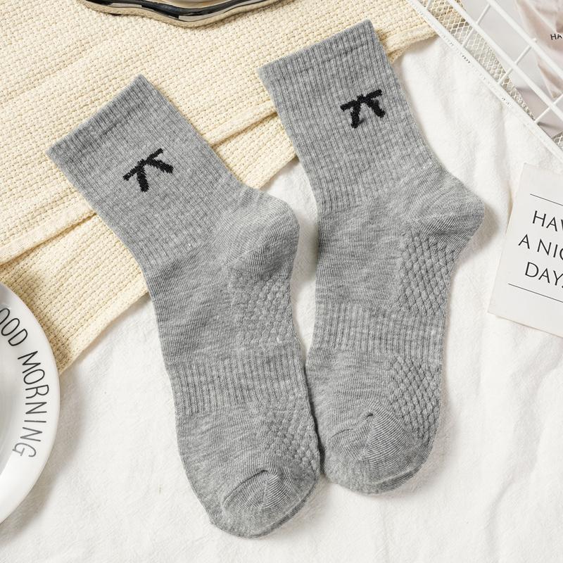 New Women's Spring and Autumn Embroidery Bow Mid-calf Socks Combed Cotton Women's Socks