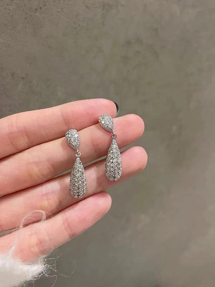 Korean Style Oval Earrings: Chic, Versatile, & Elegant Gift for Women
