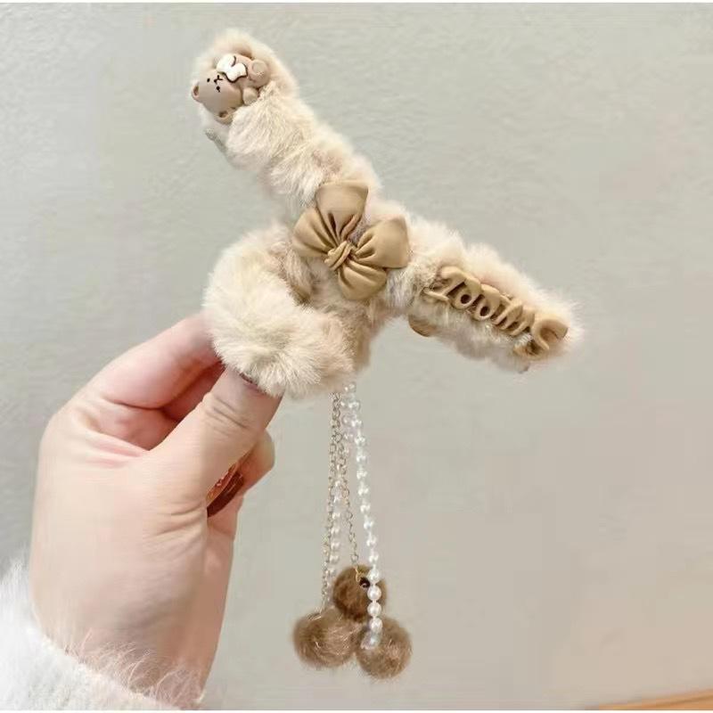 Winter Love Heart Plush Claw Clip Temperamental Tassel Hair Clip Fashion Girls Hair Accessories Clip