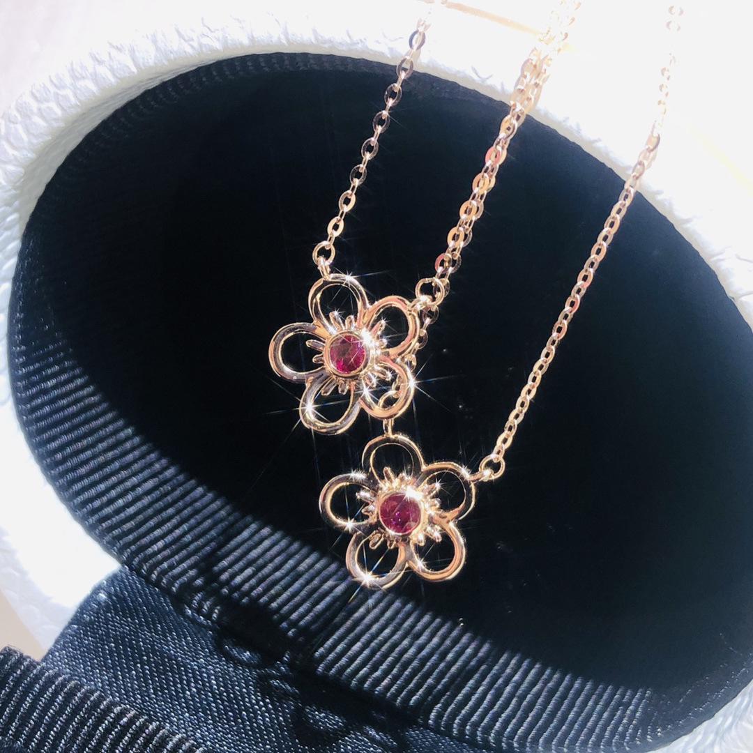 

Elegant S925 Gold-Plated Sterling Silver Necklace: Trendy, Unique, and Stylish Design for Women 925 Sterling Silver