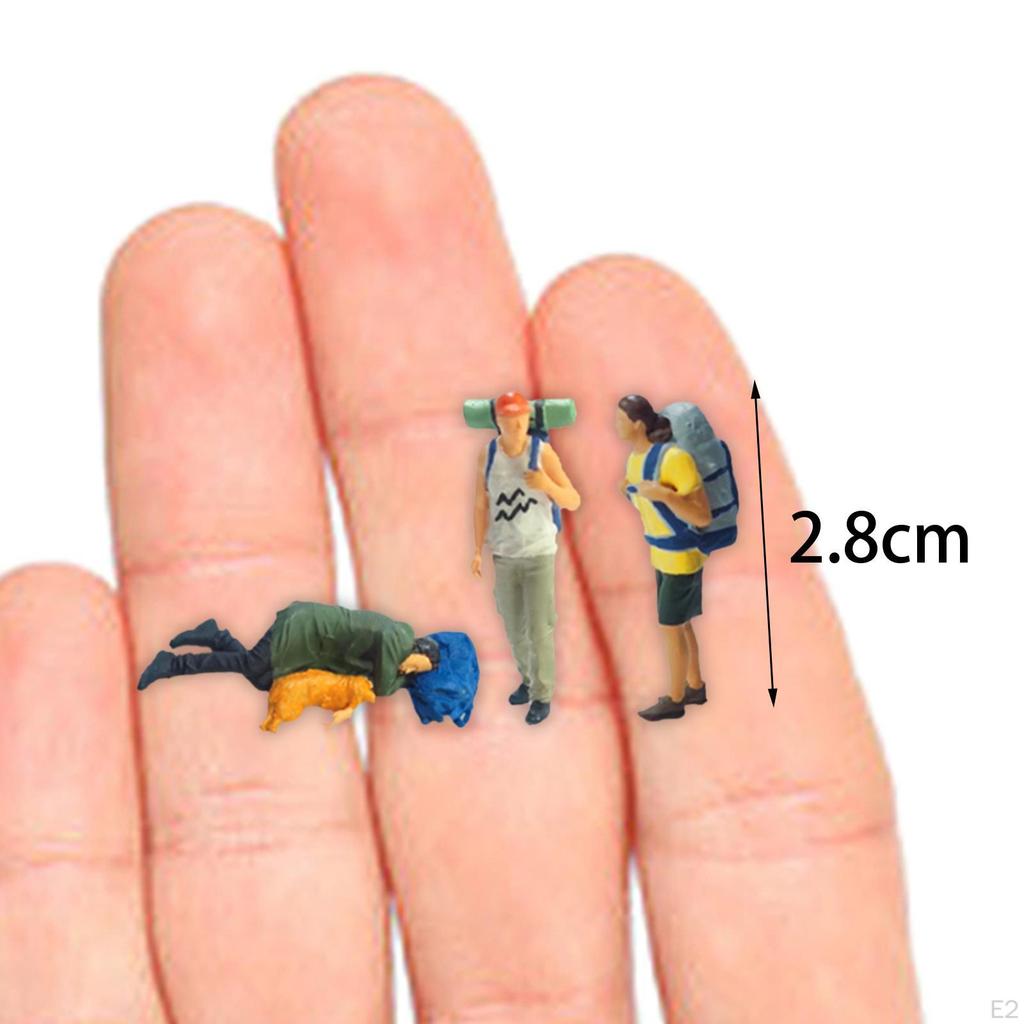 1/64 Figure Doll Backpacker Handpainted Resin Mini Travelers Figurines for Fairy Garden Accessory
