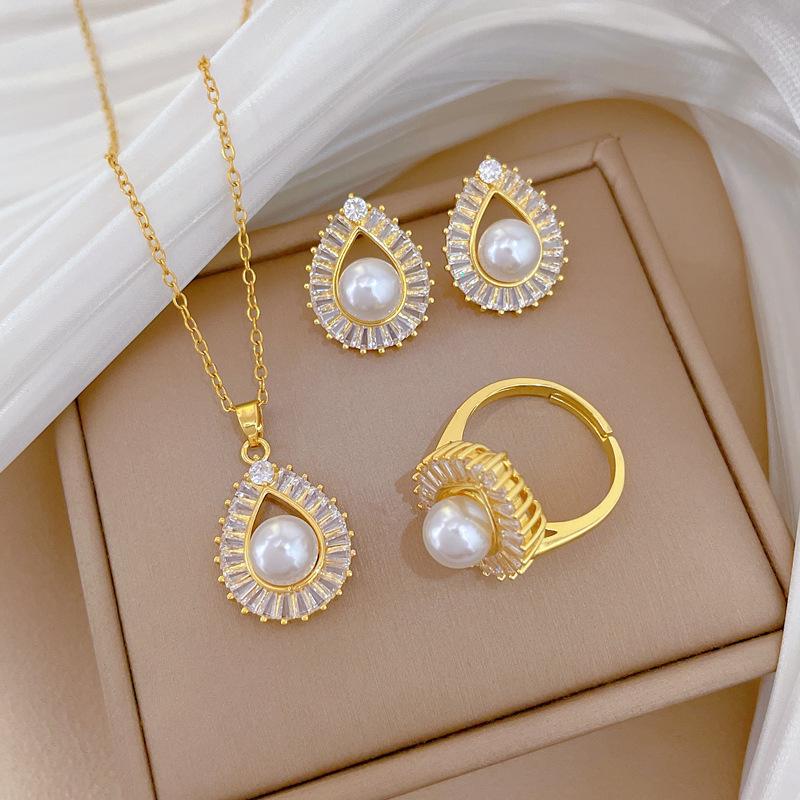 Court Feng Shui Drop Pearl Light Luxury Temperament Gorgeous Full Diamond Necklace Female Versatile Collarbone Titanium Steel Chain