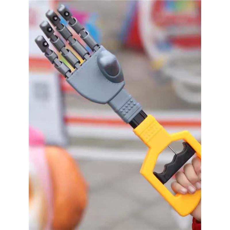 

Kids Mechanical Arm TikTok Prank Card Toy - Educational Hand-Pulled Clamps