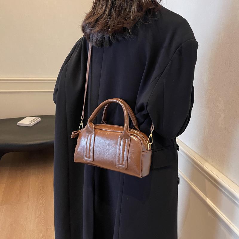 New bags 25 fashionable textured women's bags trendy shoulder bags simple casual oblique span bags