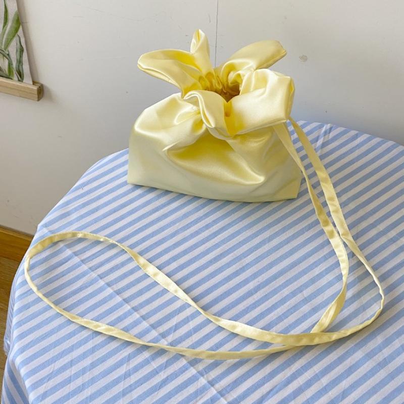 Checkered Flower Drawstring Bucket Bag Y2K Aesthetic Jacquard Shoulder Bag Summer Casual Crossbody Shoulder Bags