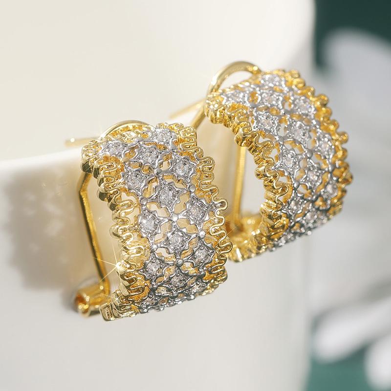 Vintage Designed Hollowed Out Women's Ear Hoop Dangle Earrings Inlaid with Zirconia for Women's Daily Wear Gatherings