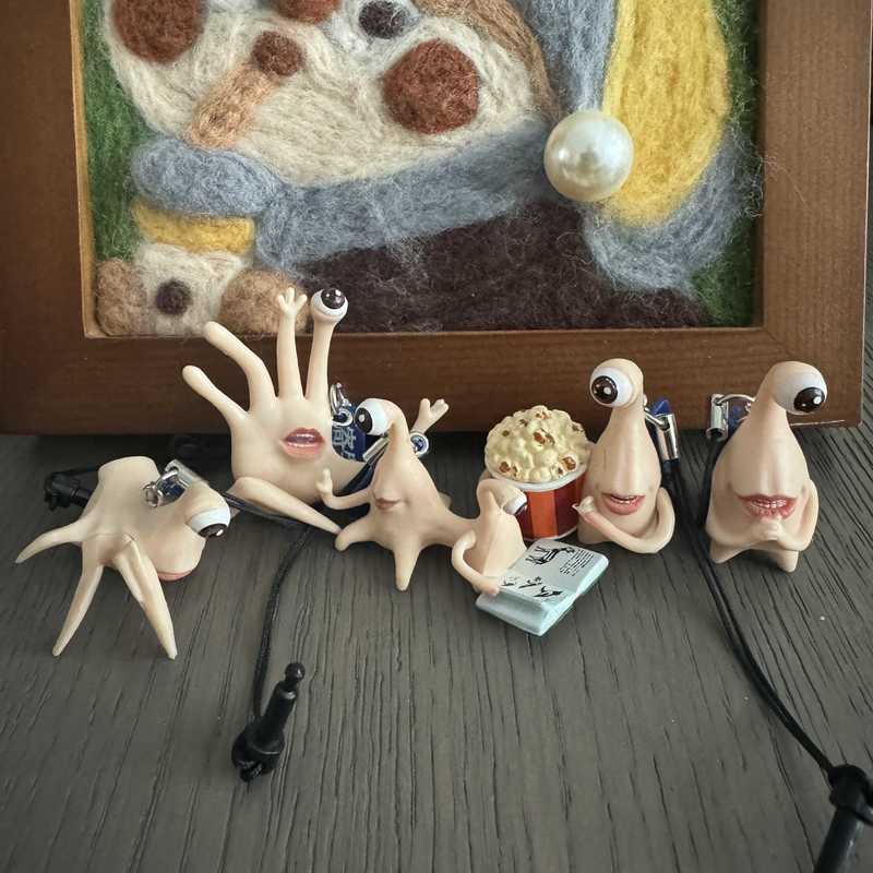 

5pcs Parasyte Migi Shinichi Izumi Monster Worms Parasitic Organisms Marine Spores Mobile Phone Decoration Pendant Toys Gifts Kid Friendly Entertaining