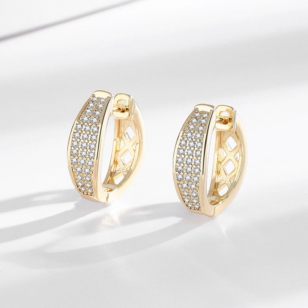

Copper Inlaid Zircon Plated 18K Gold Fashion Trend Ear Buckle Light Luxury High Sense U-Shaped Full Diamond Earrings