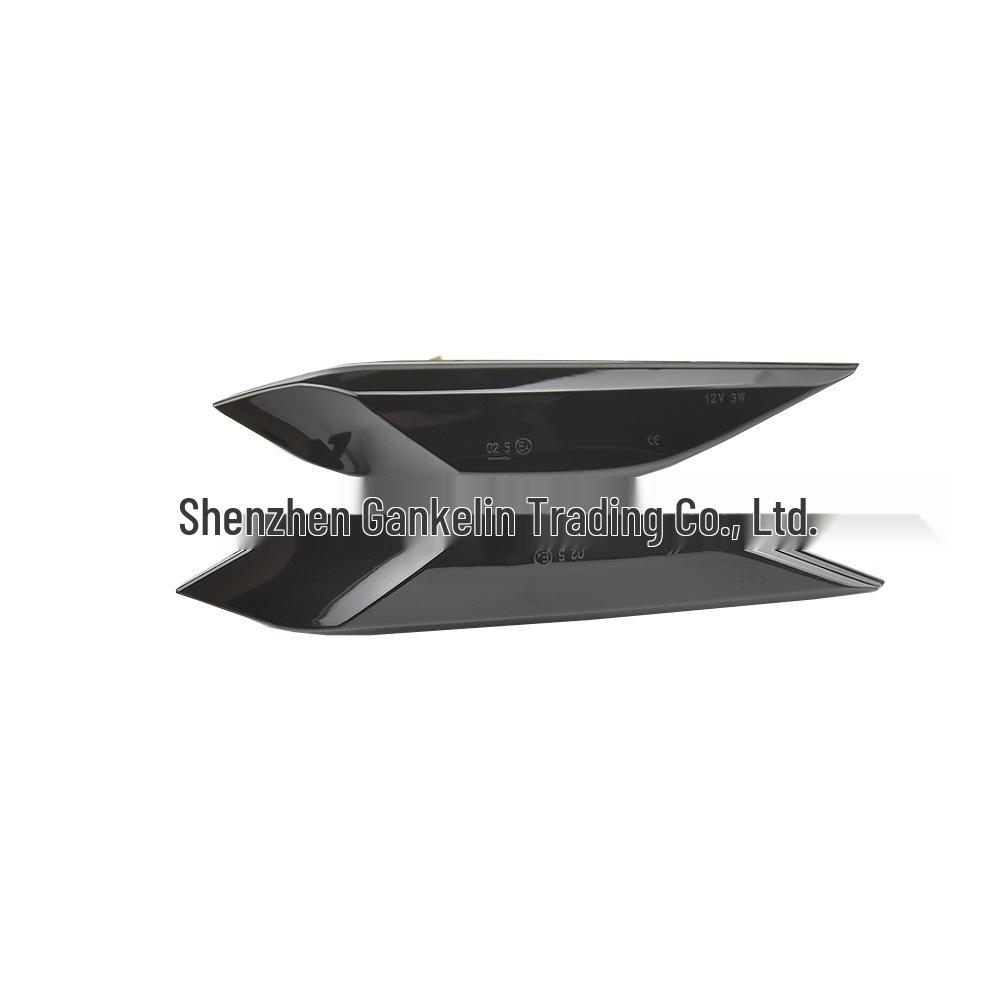 Porsche Cayenne 958 92A (2010-2014) Flowing Fender Turn Signal Light