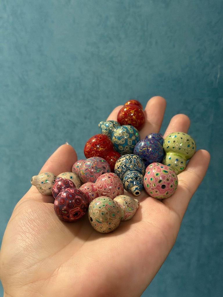 Opal Lacquer Gourd Pendants: Hand-Rubbed, Colored Ornaments & Accessories