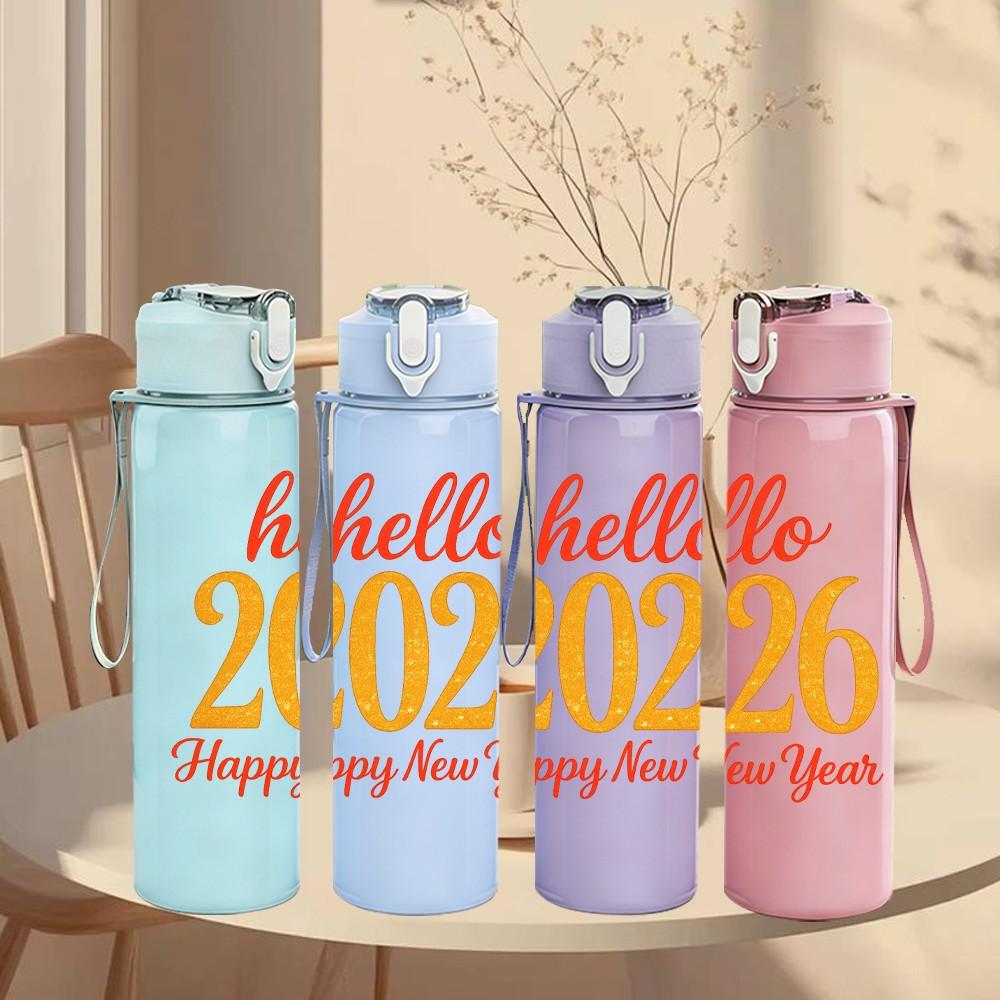 1PC Hello 2026 Happy New Year Print 750ml Color Plastic Sports Water Bottle Leakproof Flip Straw Lid Suitable for Sports Office Home Use