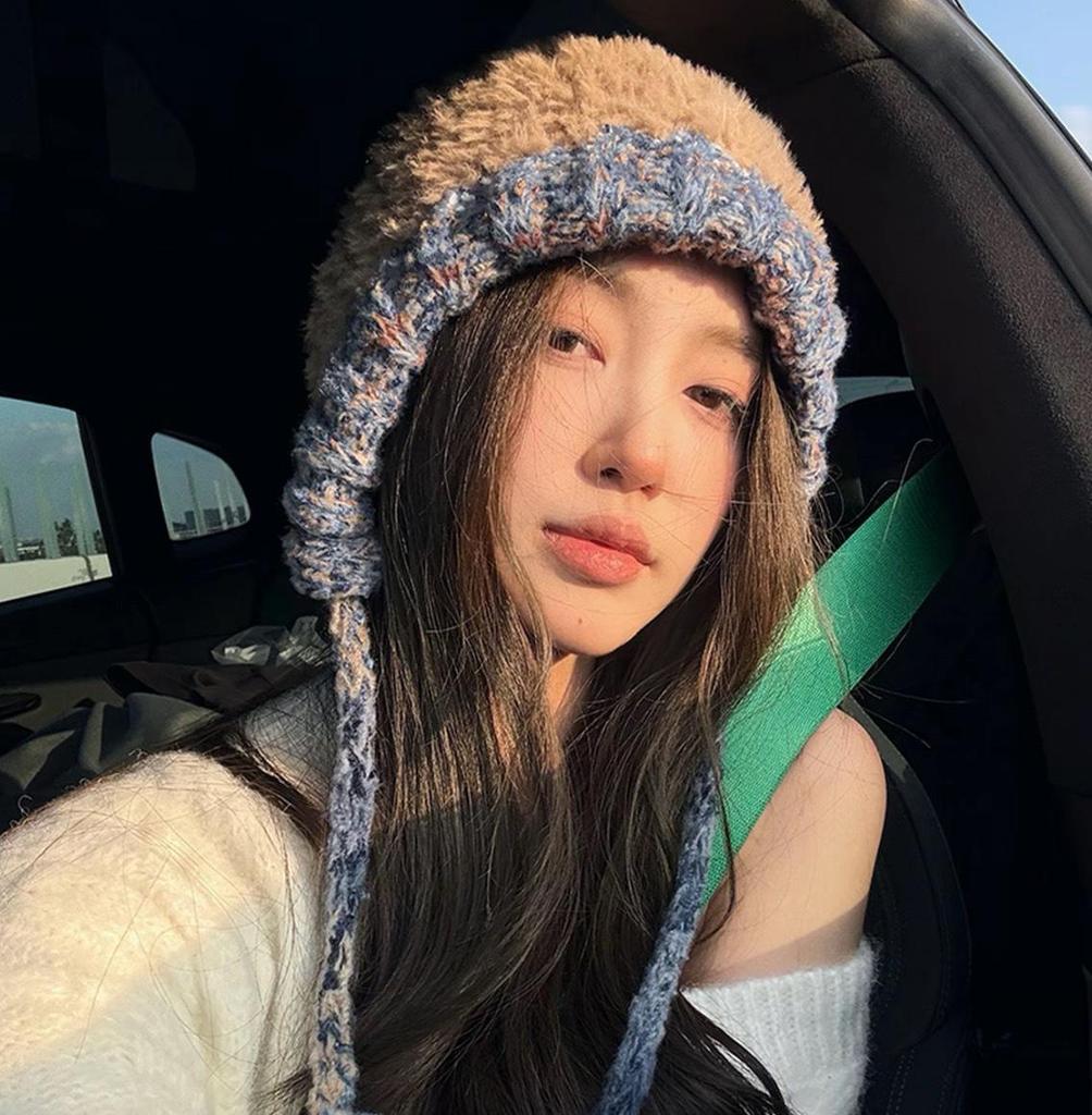 Kawanishi Women's Handmade Wool Beanie with Tassel and Ear Protection