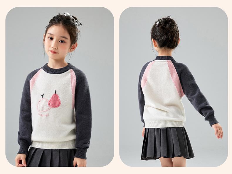 Pull Brodé Fraise pour Filles - Tricot Doux pour l'Automne et le Printemps