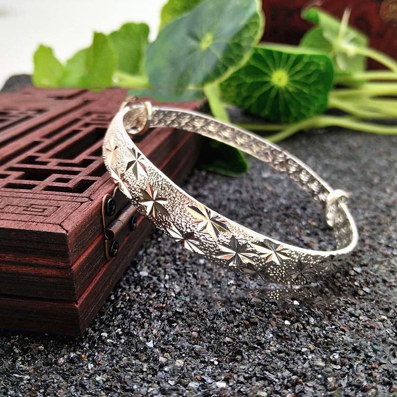 Elegant Women's Silver Star Pattern Adjustable Bracelet Bangle Perfect For Any Occasion