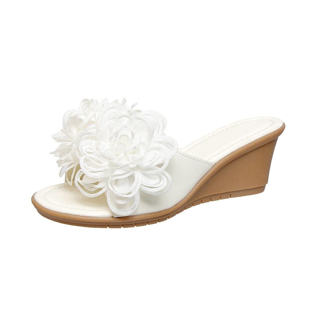 

Шлепанцы на толстой подошве женские 2025 лето новые цветочные с открытым носком повседневные прохладные шлепанцы 43 белый