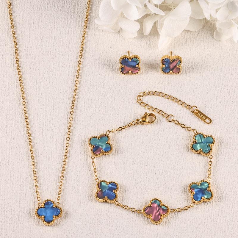 Four-leaf Clover Three-piece Necklace Bracelet and Earring Set - A Luxurious Colorful Fashion Jewelry Set