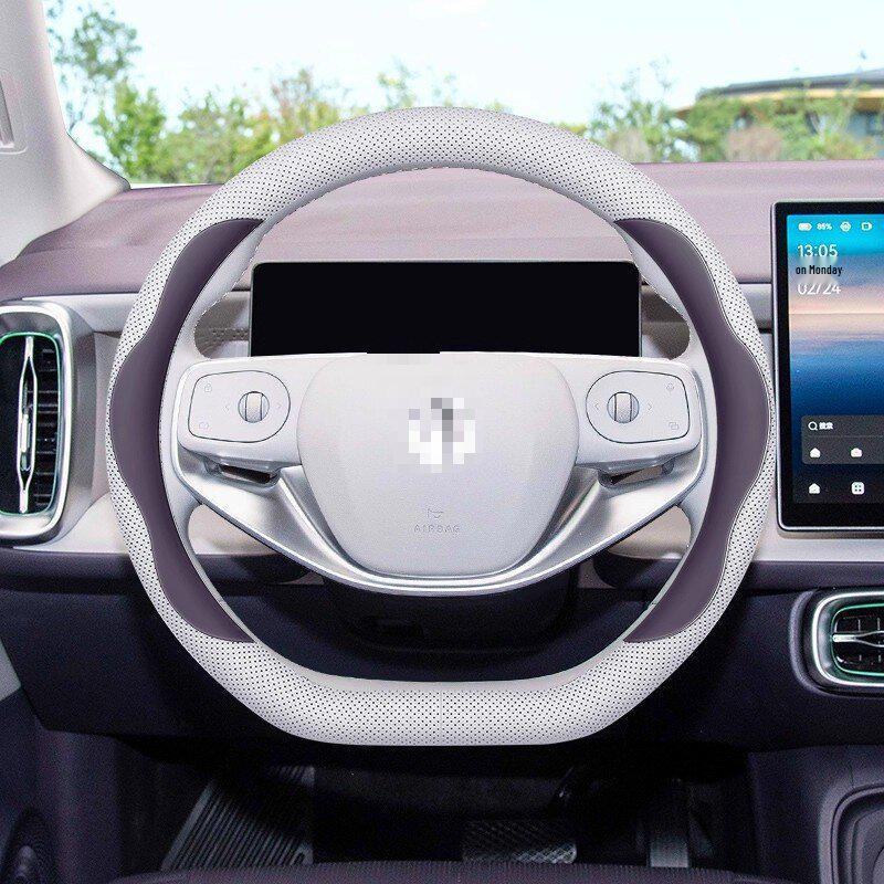 Vlastní potah volantu z pravé kůže pro modely Leapmotor B10/2026 v barvě Star Heng Purple