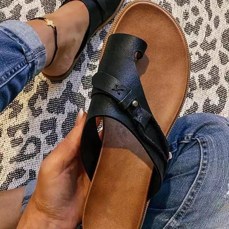 Large Size Set of Toe Slippers Summer New European Size Flat Bottom Retro Sandals Wish