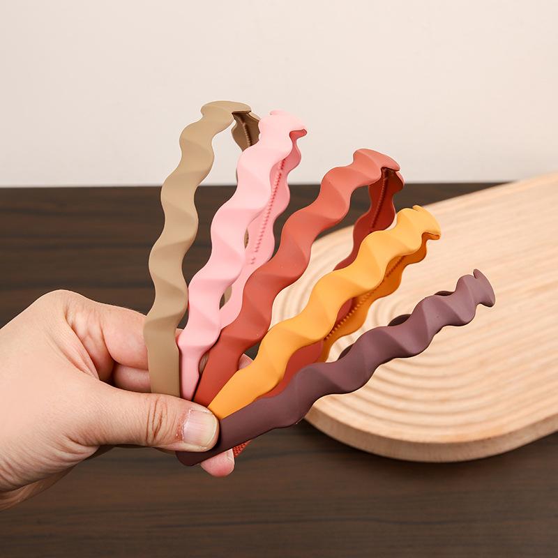 Nouveau Bandeau Simple à Motif Vague Dépoli pour Femmes Polyvalent Doux Antidérapant Accessoires Cheveux Fille Vacances à la Plage