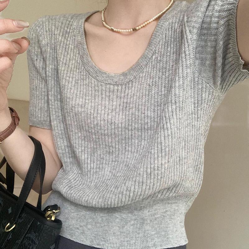 2025 Spring Korean-Style Casual U-Neck Short-Sleeve Knit Top - Solid Color