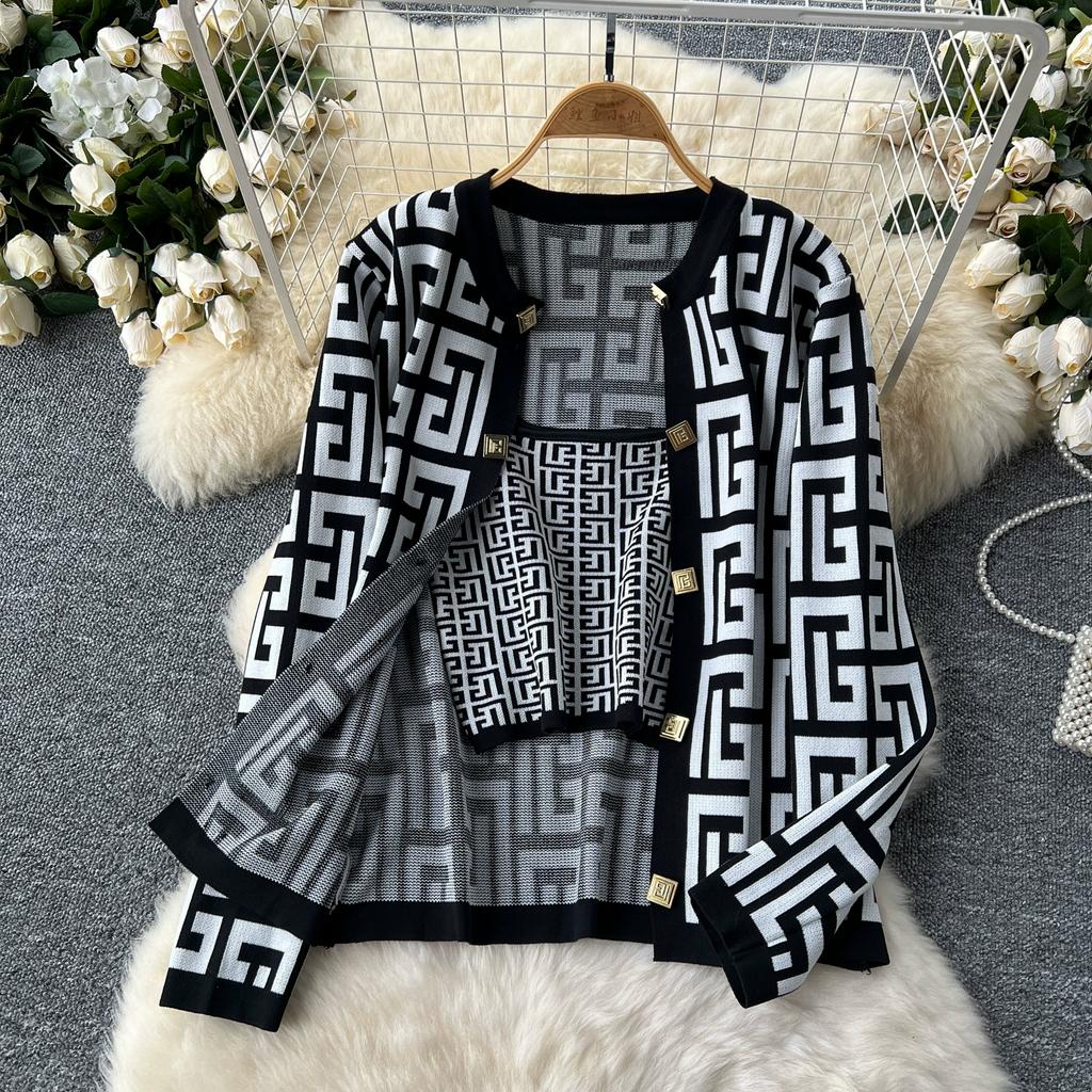 Autumn Winter Vintage Designer Print Knitted Sweater Pant 3 Piece Set Women Tracksuit Long Sleeve Cardigans Vest Ankle Length Trousers Outfits
