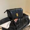 Fashion Retro Twist Lock Closure Messenger Bag