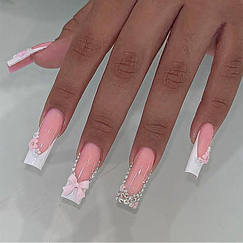

Wearable Rhinestone Butterfly Flower Nails - Gentle Nude Manicure Set (24 Pieces)