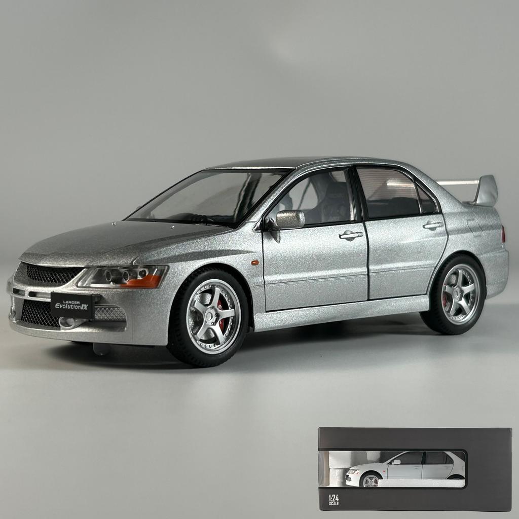 JDM 1:24 Mitsubish Lancer Evolution EVO9 Compact Car Alloy Metal Diecast Model Car Best Birthday Gift For Children's Toy Collect