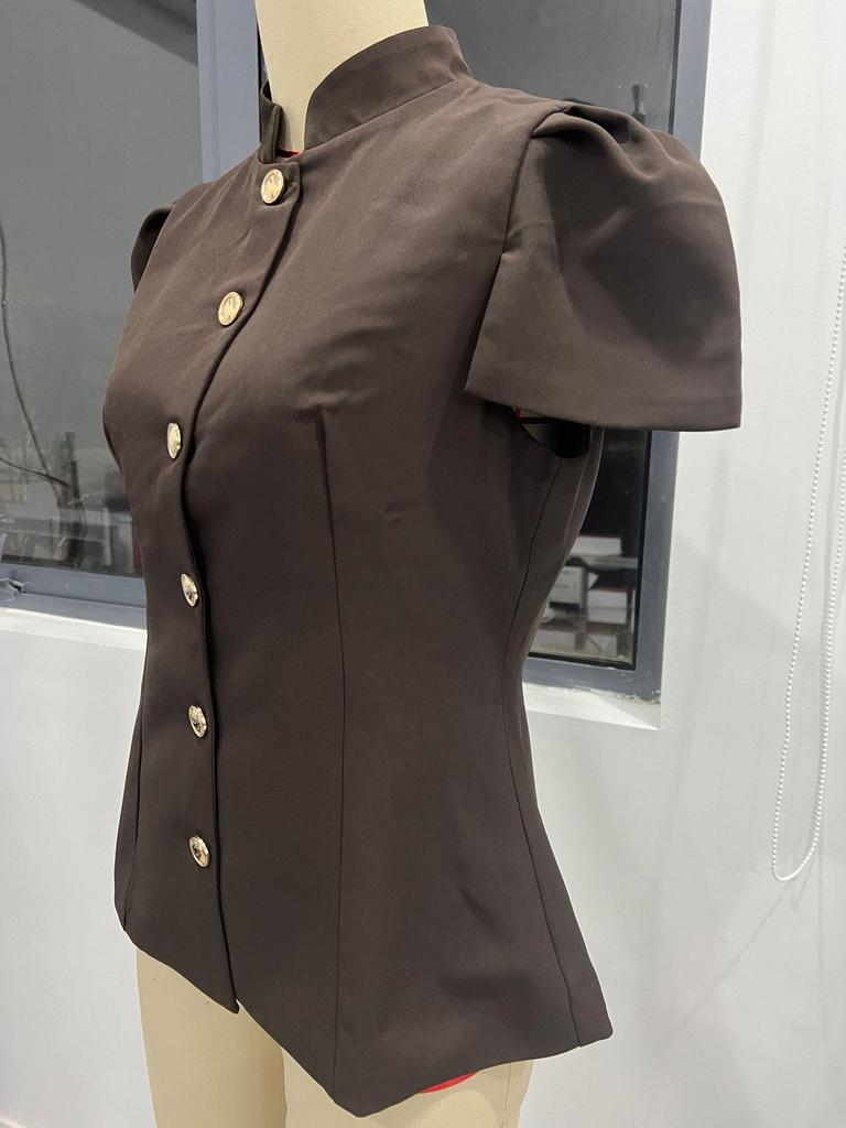 Spring/Summer 2026: Elegant Women's 3D Design Top with Lantern Sleeves & Metal Buckle