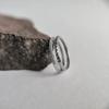 Серебряное кольцо с фианитами 0.29ct, вес изделия 1,83 гр (2197713)
