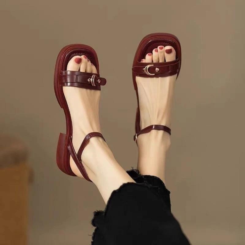 Fashion 2025 Summer Women Sandals Fashion Leather Buckle Concise Office Low Heels Plus Size Ladies Casual Outdoor Shoes