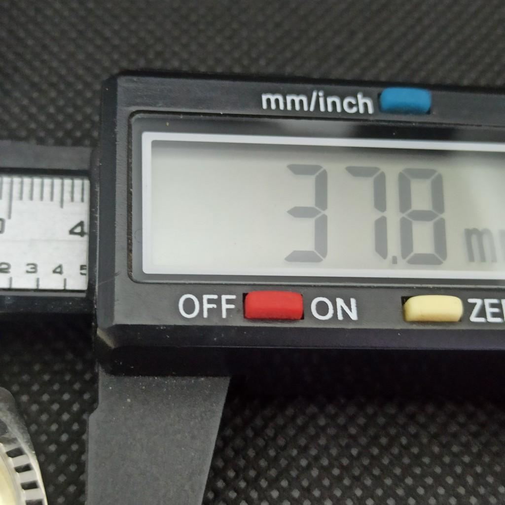 VINTAGE ORIS WINDING SWISS MENS REFURBISHED WRIST GOLDEN WATCH 558a-a296484-1