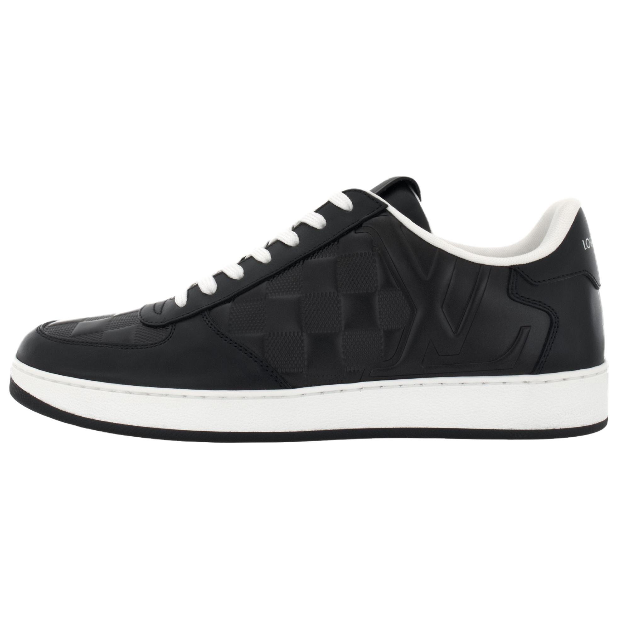 LOUIS VUITTON Rivoli Low top Skateboard