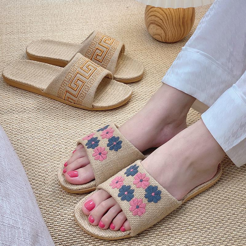 Machine embroidered women's new linen slippers women's summer home use couple indoor soft bottom non-slip cool slippers men's summer