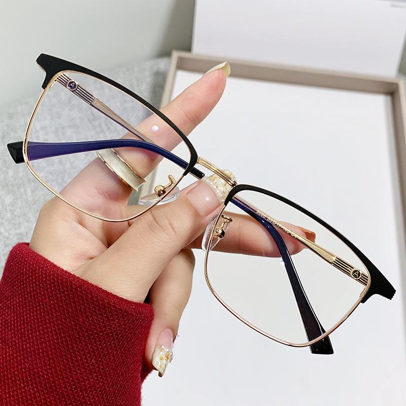 

2025 Men s Retro Business Metal Eyebrow Frame Anti-Blue Light Glasses 9686