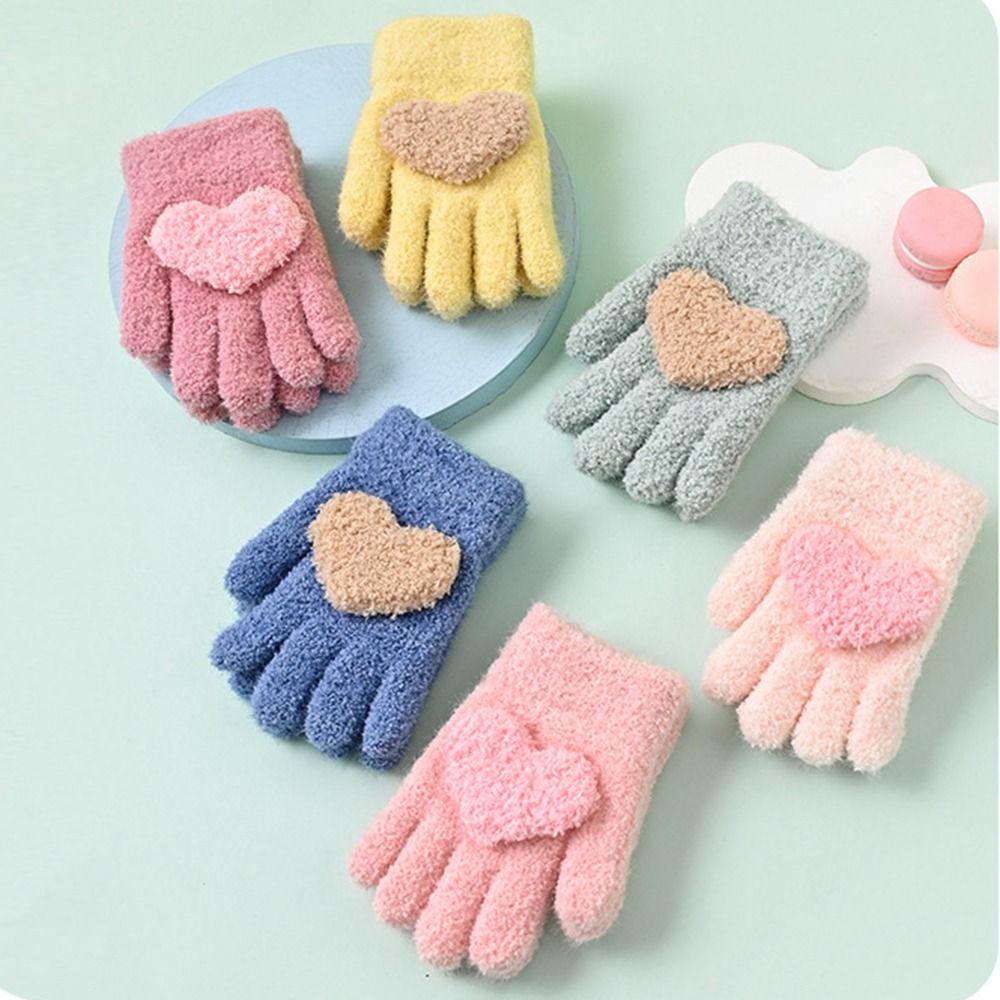 2Pairs Cute Children's Warm Gloves Heart Shaped Solid Plush Gloves  for Kids Toddler