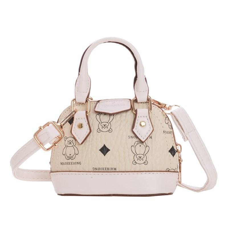 Children's messenger bag, girl shell bag 2025 new fashion simple bear printing mini portable bag