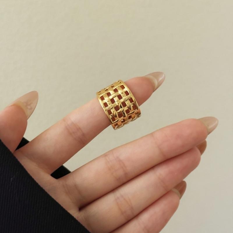 Waffle Hollow Design Ring Lightweight Comfort Fit Geometric Wedding Band Fashion Jewelry for Everyday Wear