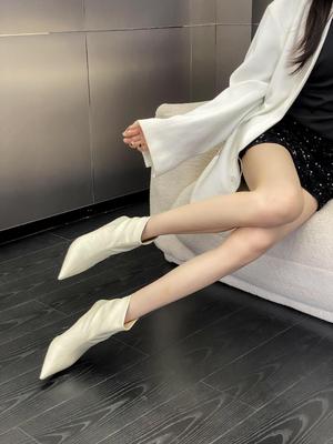 2025 Autumn New Pointed Thin Heel High Heel Temperament French Fashion Sexy Beautiful Women Short Boots